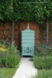 Pin By Anggi Wakefield On What If Planting Flowers Flower Stock Photography Bee Keeping