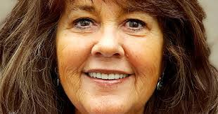 Christina Bollman's Instagram, Twitter & Facebook