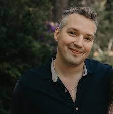 Where to find a third party financial advisor for mortgage and investments?