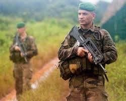 Epingle Par Braulio Herrada Sur French Foreign Legion Armee Francaise Heros Soldat