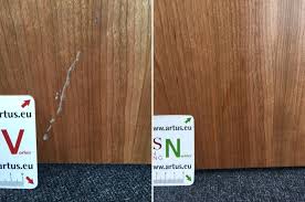 Kratzer Instandsetzung Reparatur Beschaedigung Schaden Sanierung Reklamation Oberflaeche Ausbesserung Garantie Kratzer Entfernen Holzturen Turrahmen