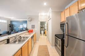 Carson street commons is located in pittsburgh, pennsylvania in the 15203 zip code. Pittsburgh Apartments Carson Street Commons Home