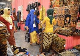 Heterogenous shopping goods adalah barang yang dianggap berbeda dan ingin melihat mutu dan. 5 Peran Pelaku Ekonomi Pengertian Fungsi Peranan Contoh