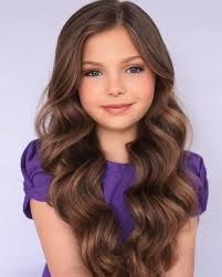 Larrah decided she liked us yesterday and told us all the tea !!!!!! 🫖  #photo #photogenic #headshots #pageant #photographer #winningphotos  #finaltouchgirls link to book: https://visibook.com/finaltouch