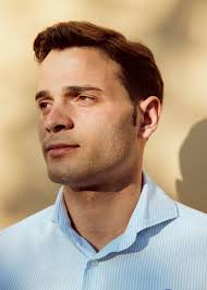 Juan del Canto, alcalde desde los 19: “La política es incompatible con el  amor. No tienes tiempo ni de llorarlo”