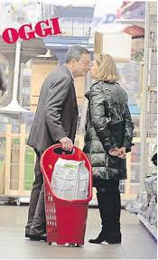 Ecb's lagarde hints at more stimulus in december. Le Due Facce Del Potere Innamorato Mario Draghi E Matteo Salvini Politica