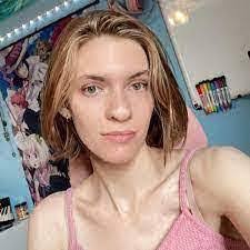 Juliana Schaeffer's Instagram, Twitter & Facebook