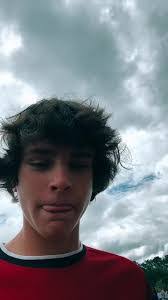 Linda Stinchcomb's Instagram, Twitter & Facebook