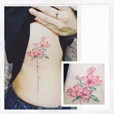 山楂花 有人有看過山楂樹之戀嗎 我覺得很好看耶 好想談戀愛 theretattoo littletattoo girltattoo lovetattoo cutetattoo flowertattoo tatuajes