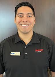 Alex Magner's Instagram, Twitter & Facebook