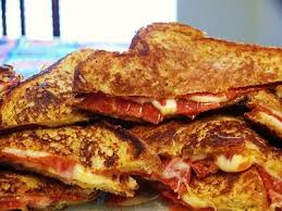 Pizza Grilled Cheese 4 Slices Of Bread Buttered 4 Slices Of Mozzarella Cheese Pepperoni Italian Seasoning Or Basil Parmesan Recipes Food Favorite Recipes