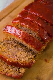 This classic american meatloaf recipe is hearty, humble, and one of the most familiar ground beef recipes of my childhood. Meatloaf With Oatmeal This Is Not Diet Food