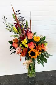 Mom S Fall Arrangement 1 Exclusively At Mom Pops In Ventura Ca Mom And Pop Flower Shop