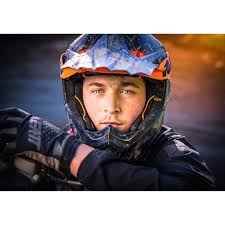 Daniel Aucoin (@danielaucoinportrait) • Instagram photos and videos