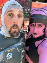 So I reworked my Twilek and she's a Sith now. 🔥 Holy body paint, Batman. 😂