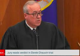 Former minneapolis police officer derek chauvin on tuesday was found guilty of murder in the chauvin — wearing a light gray suit, white shirt and blue tie — showed little emotion as the verdict. Fxipnmfyo6iz M