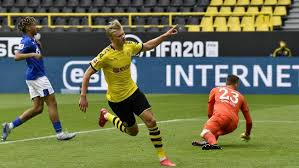 Bintang veteran jepang makoto hasebe cetak rekor di bundesliga. Hasil Liga Jerman Dortmund Hajar Schalke 4 0