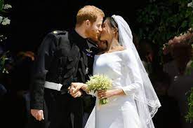 Tradition dictates that a royal bride's bouquet contains a sprig of myrtle. Meghan Markle S Wedding Bouquet Photos Of Meghan S Gorgeous Royal Wedding Bouquet