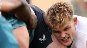 Kyle John: Vale sign right-back