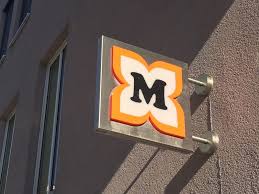 Müller bietet in deutschland die größte auswahl, wenn es um drogerie geht. Drogerie Chef Erwin Muller Vollzieht Eigenen Brexit Neu Ulm Ulm B4b Schwaben