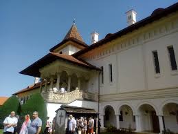 Afla mai multe din clipul alaturat! Mihaela Modreanu Mmodreanu Twitter