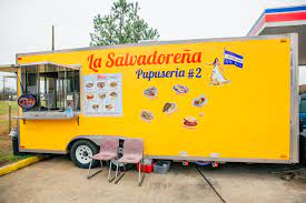En el año 2007 se decide diversificar y apostar por un negocio de servicio y distribución hasta ese. Snack Break Pupusas From La Salvadorena S Tiger Bend Food Truck