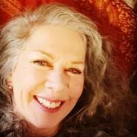 Janet Raynor's Instagram, Twitter & Facebook