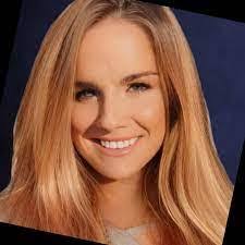 Libby Franklin's Instagram, Twitter & Facebook