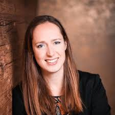 Caroline Meier's Instagram, Twitter & Facebook