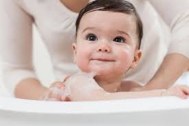 Personally, i bathed her twice from the day she was born. How Warm Should Baby Bath Water Be Quora