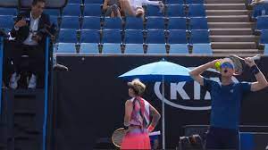 The lucky in love collection draws inspiration from the iconic. Australian Open 2020 Chaotische Szenen Bei Mattek Sands Murray Strycova Melo Eurosport