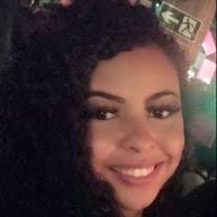 8 "Roxanne Alves" profiles