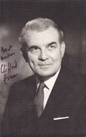 Evans , Clifford : signed (twice !) 3½" x 5½" portrait photo in 1974 ,  CURSE OF THE WEREWOLF , HAMMER (2182)