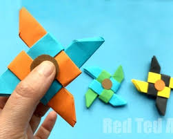 Pada kesempatan kali ini kita akan belajar bersama mengenai cara membuat origami ikan layang layang. Cara Membuat Spinner Mudah Yang Bisa Anda Praktekkan Di Rumah