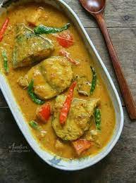 Nasi yang menjadi hidangan tradisi di terengganu ini dikatakan agak sukar untuk dimasak jika tidak mempelajari cara. Resepi Gulai Kuning Ikan Aye Tongkol Citarasa Pantai Timur Dari Dapur Kak Tie