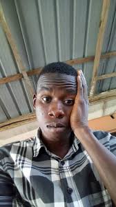 Singer Lil Kesh hospitalized after being st@bbed and robbed of his jewelry  in Lagos. Our prayers goes out for him.