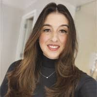 Acacia Brown's Instagram, Twitter & Facebook