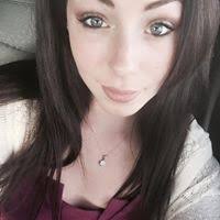 Arianna Shaw's Instagram, Twitter & Facebook