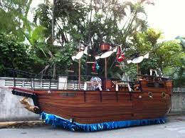 Key west watersports, sunset sails, and fun await you. Things To See And Do In Key West Parade Float Float Ideas Pirate Ship