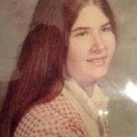 Catherine Hanks's Instagram, Twitter & Facebook