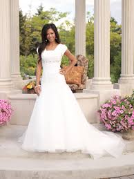 Luxury Wedding Dress Rental Utah Check More At Http Svesty Com Wedding Dress Rental Utah Modest Bridal Dresses Modest Bridal Gowns Modest Wedding Dresses