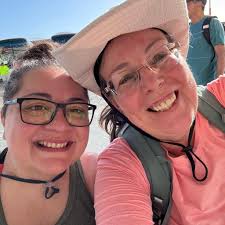 What to do when a mature male jumping spider is losing grip and falling?