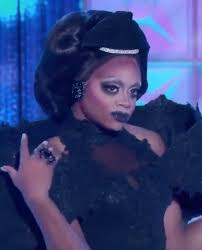Check spelling or type a new query. Heidi N Closet Is Blessed And Highly Favored On Rupaul S Drag Race Coronavirus Yesweekly Com