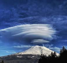 This Lenticular Cloud that Appeared ...