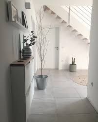 Modulare fliesen im flur mit vintage flair. Gefallt 1 360 Mal 32 Kommentare Tasc85 Auf Instagram Flur Flur Treppe Fliesen Meinfl Living Room Tiles Living Room Wall Color Grey Tiles Living Room