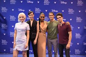 So you've seen descendants and descendants 2 countless times. The Descendants 2 Cast Answers Your Biggest Questions Tigerbeat