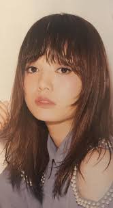 触覚女子って何横髪で魅せる小顔ヘアスタイル 記事詳細ページ