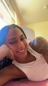 Jolie (@jo_rawb1)’s videos with Tune myself out The Office