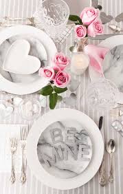 Si ya descartaron unas invitaciones de boda originales en madera, el acrílico no es de su agrado y tampoco quieren la clásica tarjeta, no todo está perdido. Bodas De Papel Significado Como Fazer E Fotos Inspiradoras