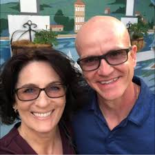 What type of phone holder works best for vertical vents?